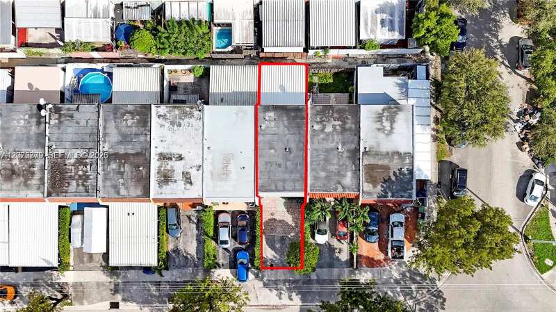 7025 W 3rd Ct, Hialeah FL 33014