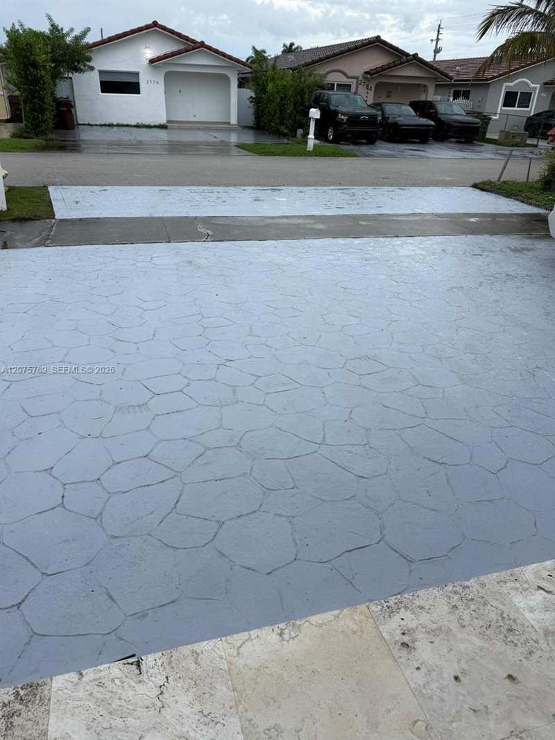 2775 W 71st Pl # 0, Hialeah FL 33016