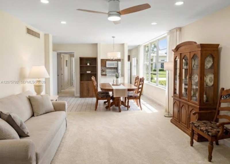 9400 Live Oak Pl # 205, Davie FL 33324