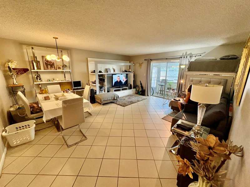2251 NW 48th Terrace # 109, Lauderhill FL 33313
