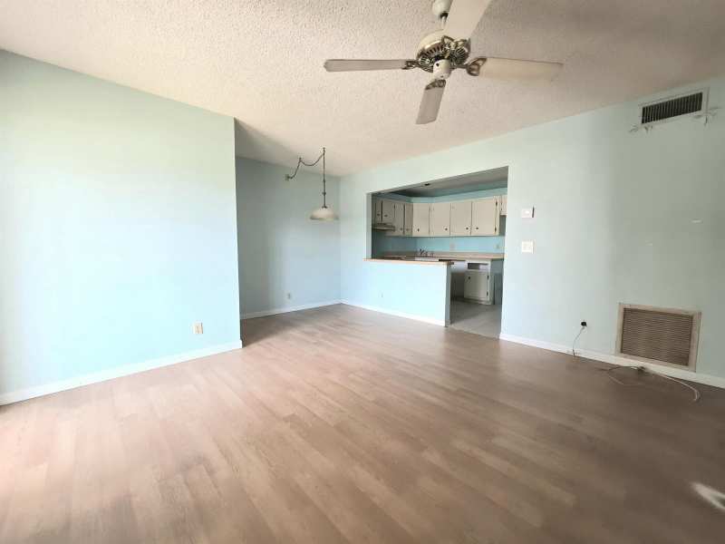 334 Knotty Pine Circle # 2, FL 33463