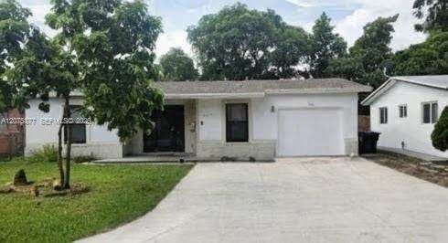 6240 SW 8th St, North Lauderdale FL 33068