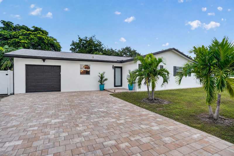 2521 Jaeger Drive, Delray Beach FL 33444