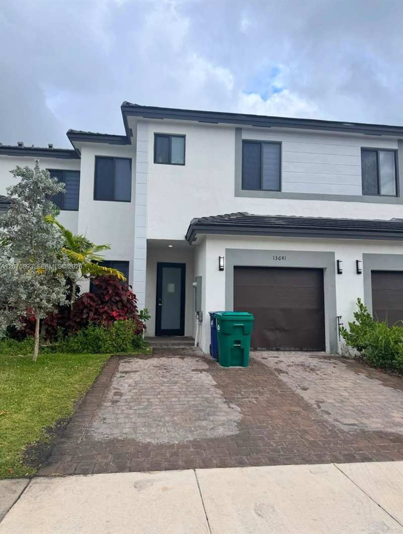 13641 SW 157th Pl # 13641, Miami FL 33196