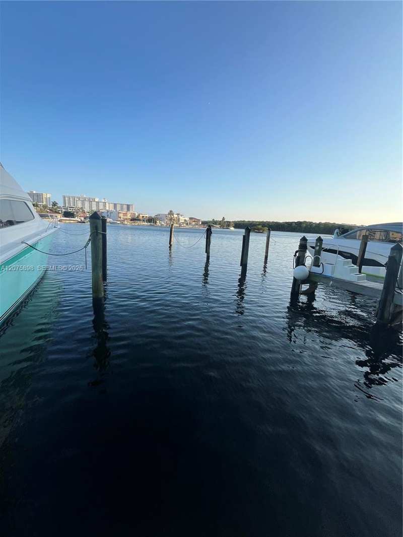 400 Sunny Isles Blvd, Sunny Isles Beach FL 33160