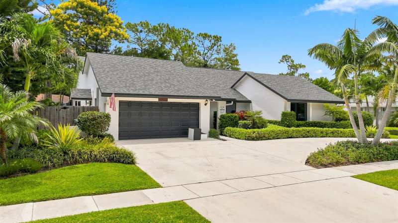 13972 Ishnala Circle, Wellington FL 33414