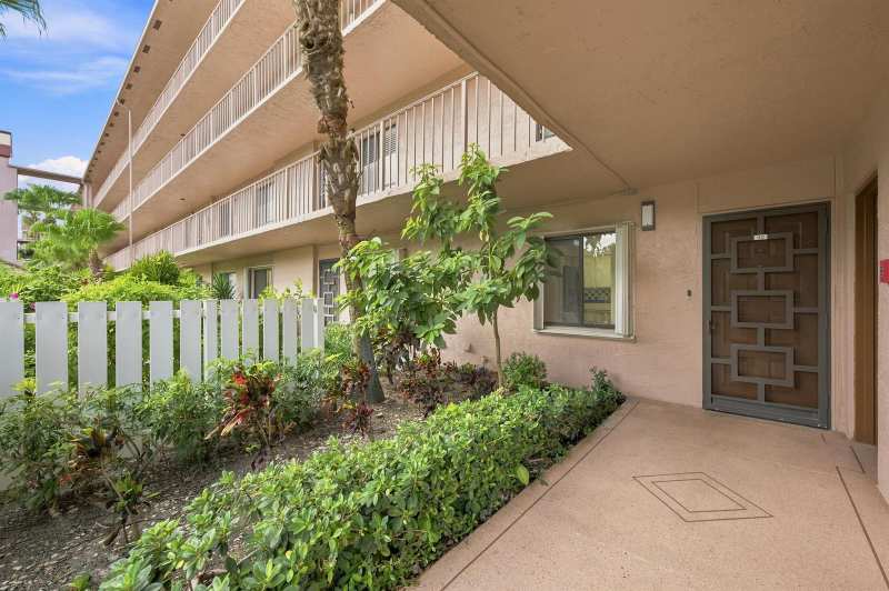 7321 Amberly Lane # 110, Delray Beach FL 33446