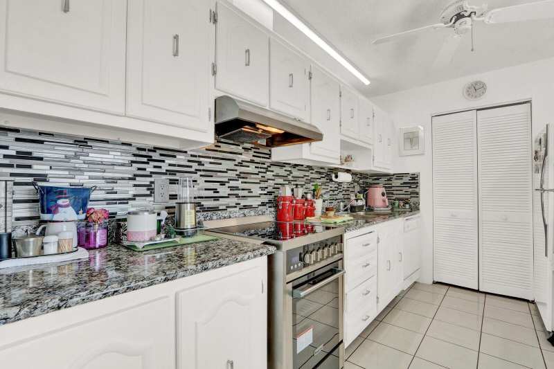 615 Laconia Circle, FL 33467