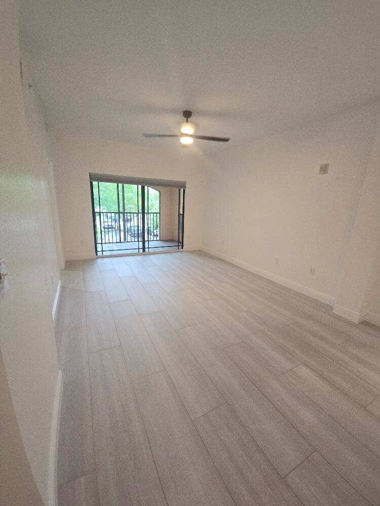 2807 VERONIA Drive # 108, Palm Beach Gardens FL 33410