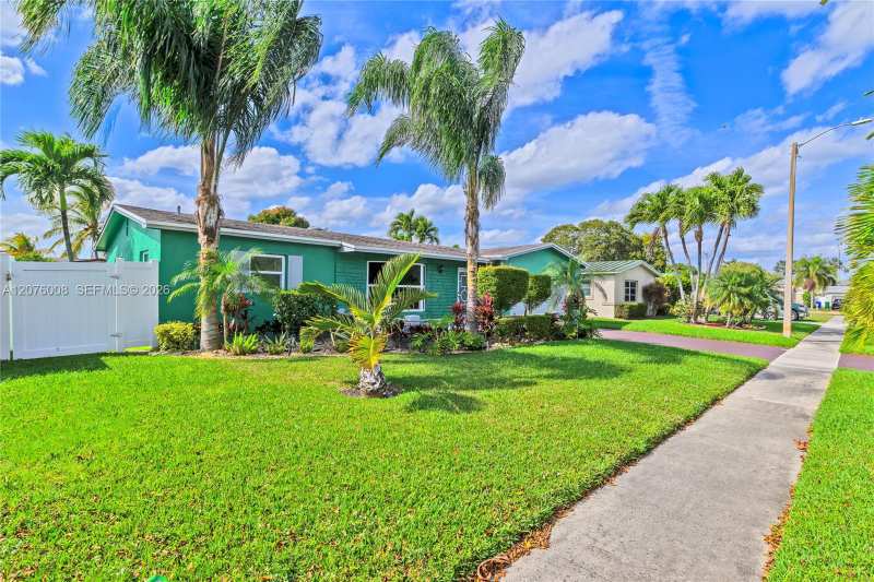 257 NW 79th Ave, Margate FL 33063