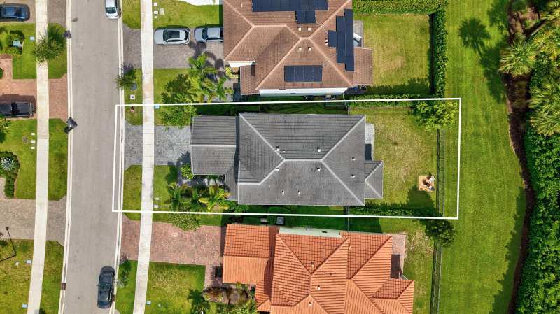 16210 SANDY SHORE Drive, FL 33470
