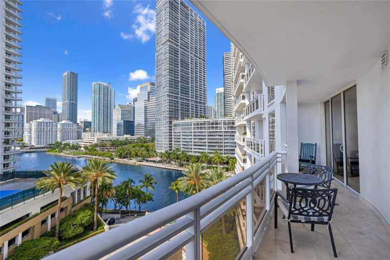 901 Brickell Key Blvd # 1001, Miami FL 33131
