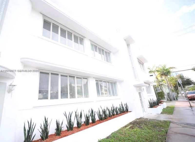 810 7th St # 106, Miami Beach FL 33139