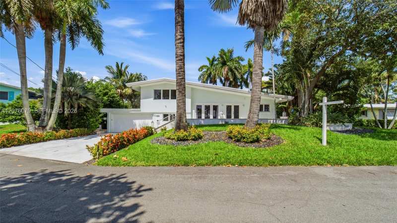 2613 Tortugas Ln, Fort Lauderdale FL 33312