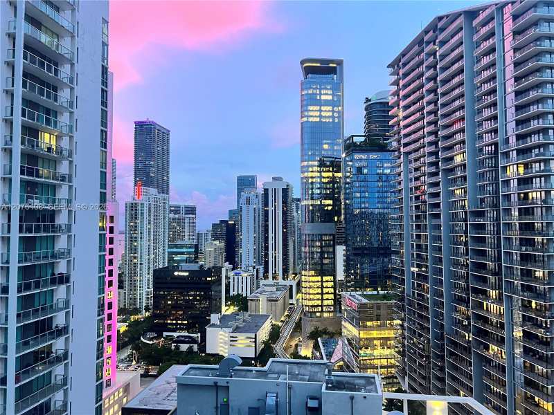41 SE 5th St # 1908, Miami FL 33131