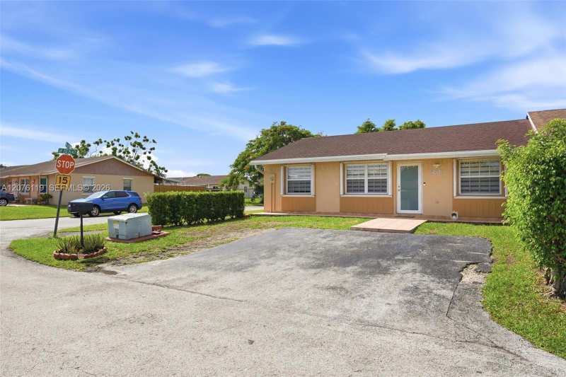 15378 SW 69th Ln, Miami FL 33193