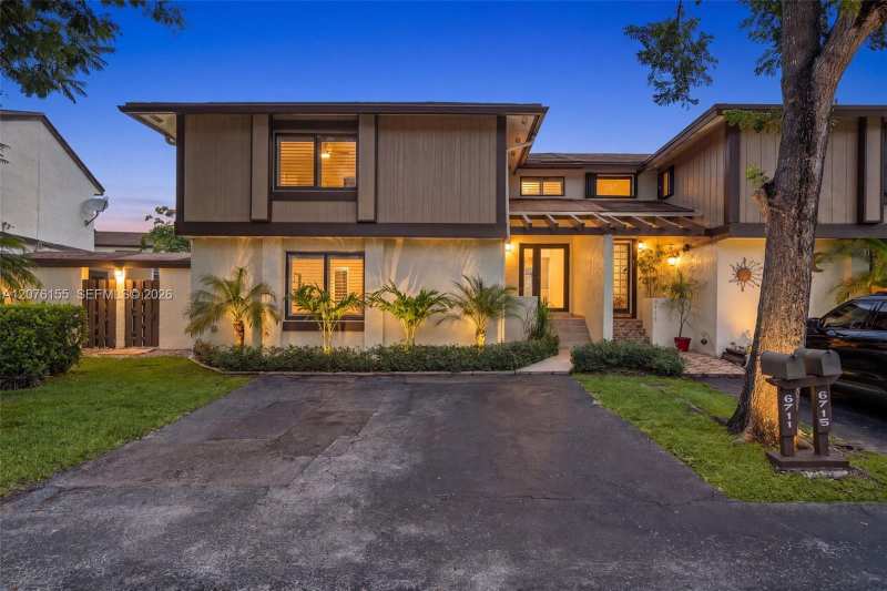 6711 SW 129th Ct, Miami FL 33183