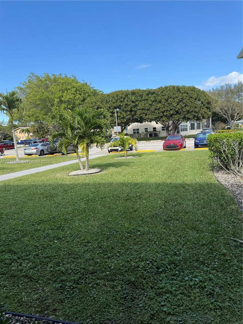 272 Camden L # 272, West Palm Beach FL 33417