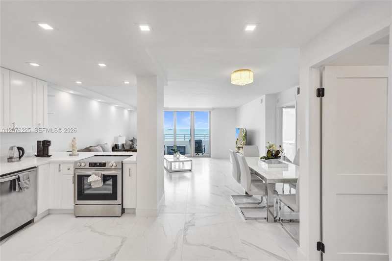 5555 Collins Ave # 9M, Miami Beach FL 33140