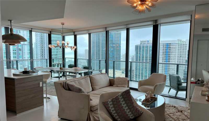 1300 S Miami Ave # 3101, Miami FL 33130