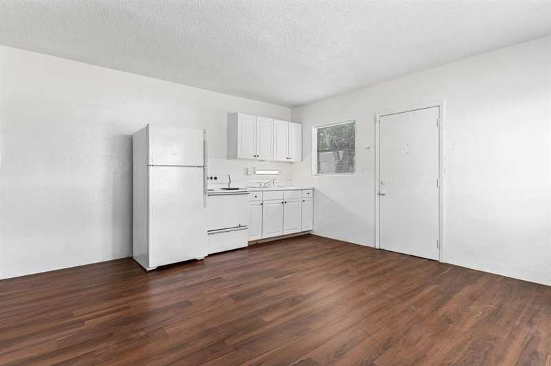 279 SW 1ST Street # 3, Deerfield Beach FL 33441