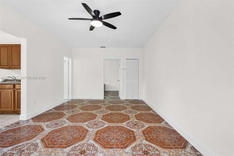 160 NW 45th St # 2, Miami FL 33127