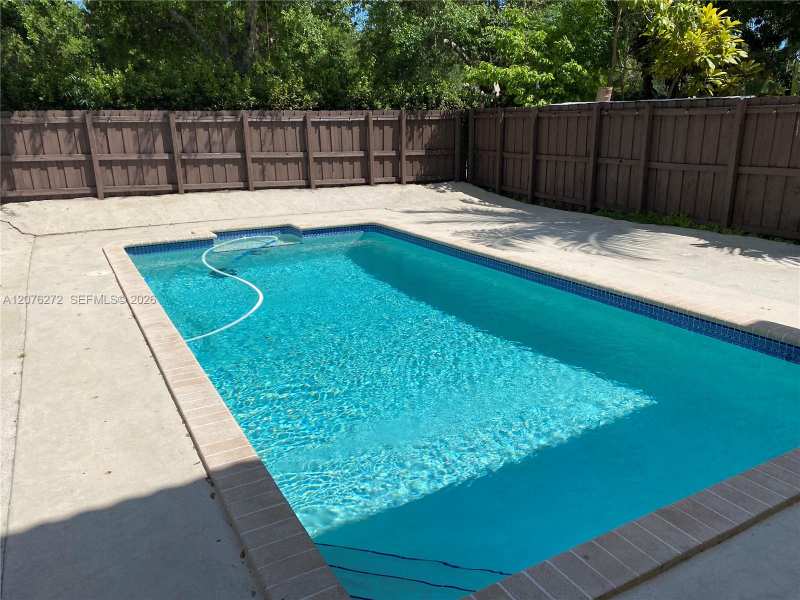 2529 NE 41st Ter, Homestead FL 33033