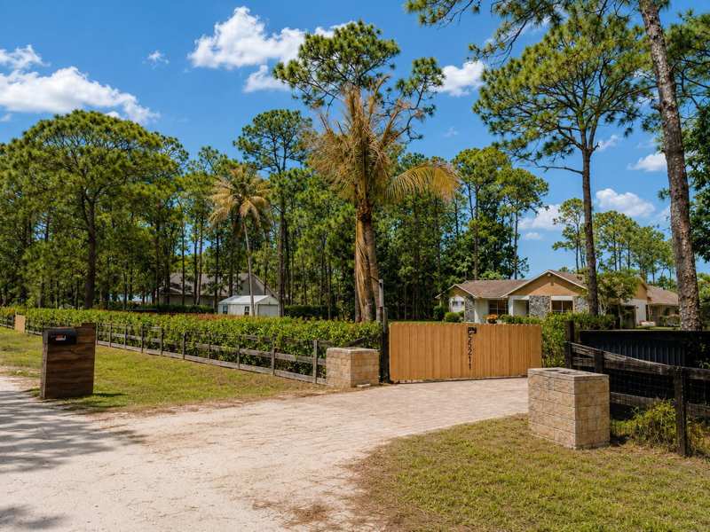 15211 60th Place N, FL 33470