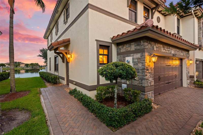 8442 Lake Majesty Ln, Parkland FL 33076