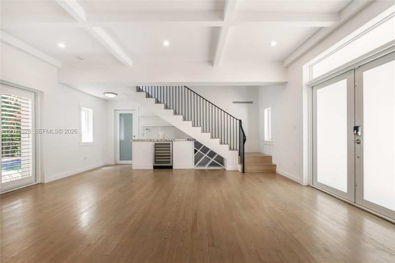 100 Sarto Ave, Coral Gables FL 33134