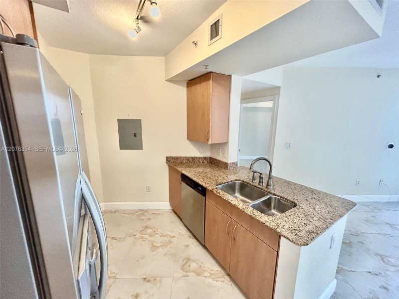 1830 Radius Dr # 1002, Hollywood FL 33020