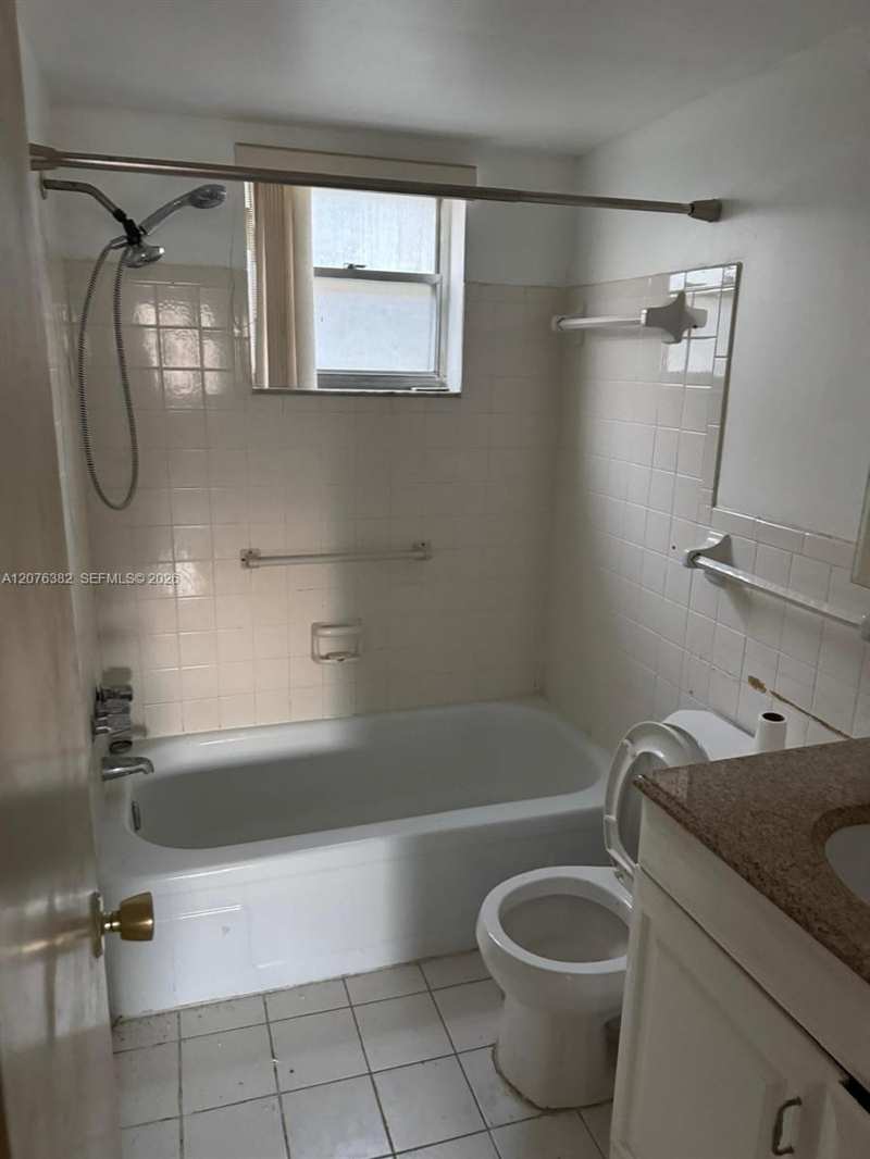 2145 Pierce St # 116, Hollywood FL 33020