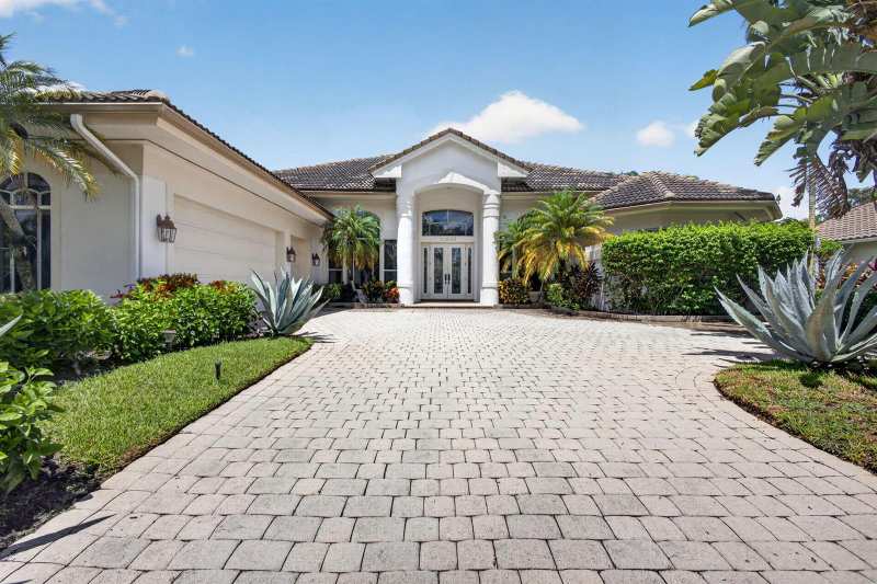 10833 Egret Pointe Lane, West Palm Beach FL 33412