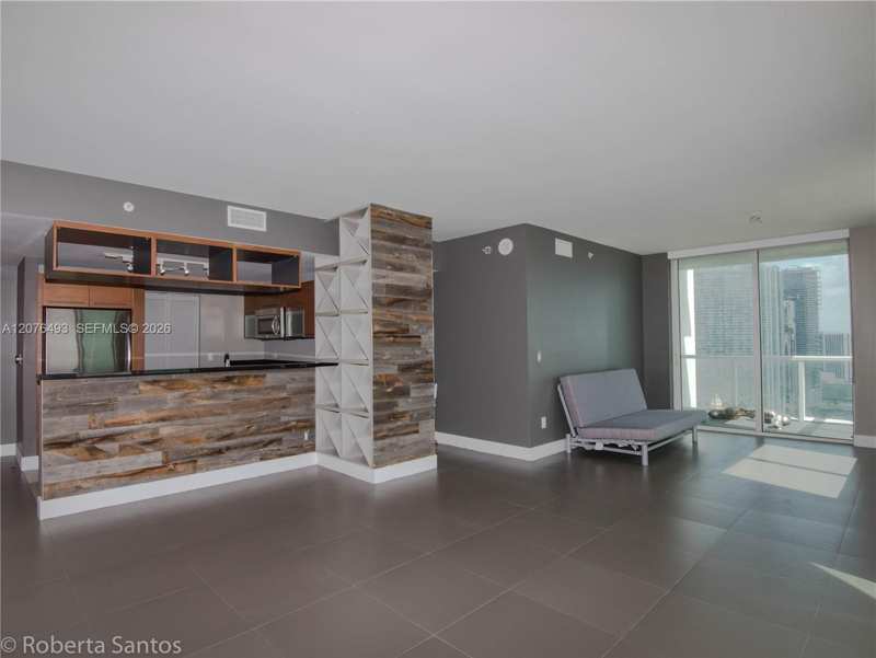 244 Biscayne Blvd # 3802, Miami FL 33132