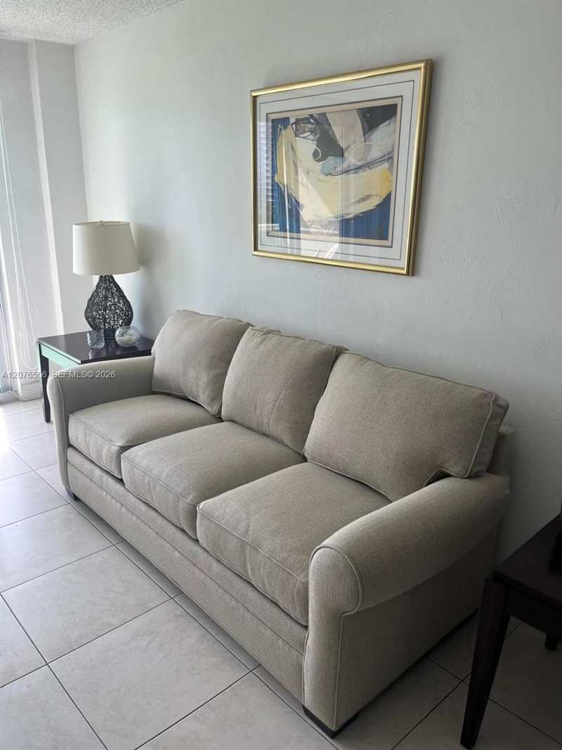 19370 Collins Ave # 805, Sunny Isles Beach FL 33160