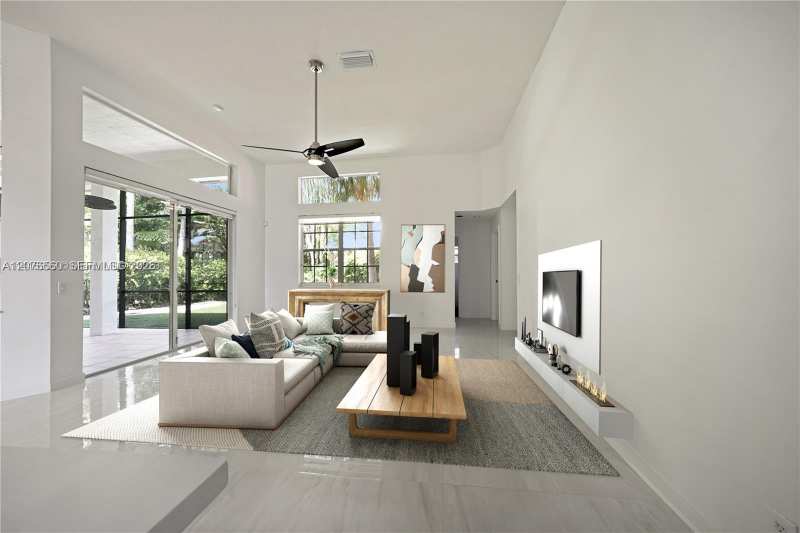 2527 Jardin Dr # 2527, Weston FL 33327