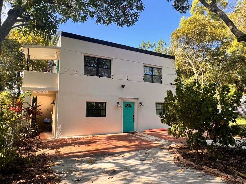 277 NE 55th St Rear, Miami FL 33137