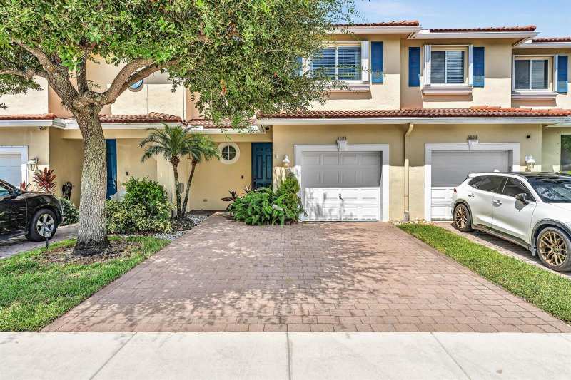 3028 N EVERGREEN Circle, Boynton Beach FL 33426