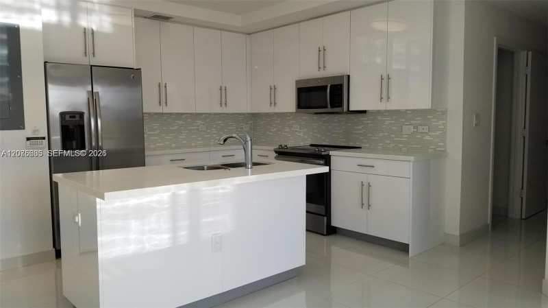 2651 NE 212th Ter # 207, Miami FL 33180