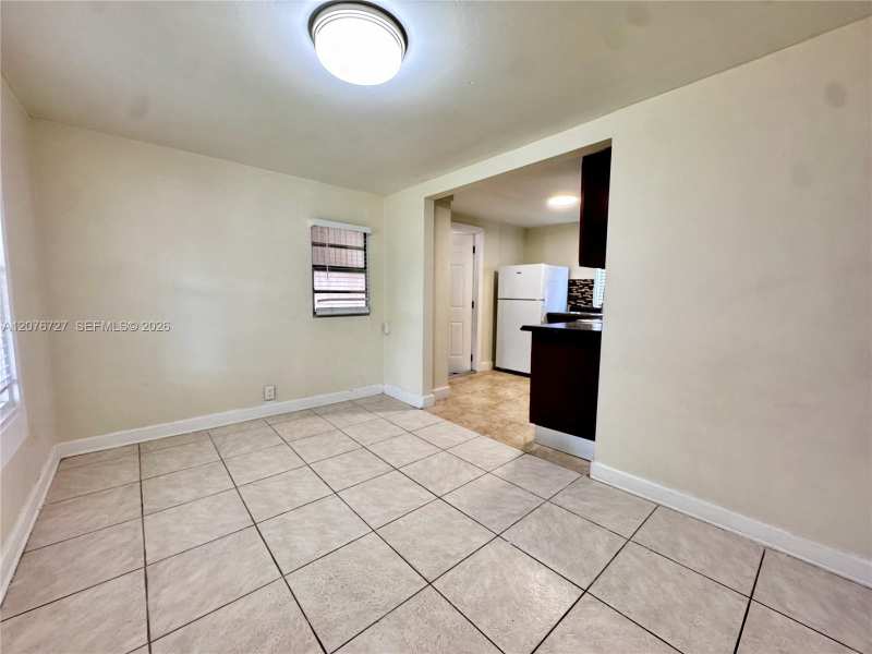 719 Glenn Pkwy, Hollywood FL 33021
