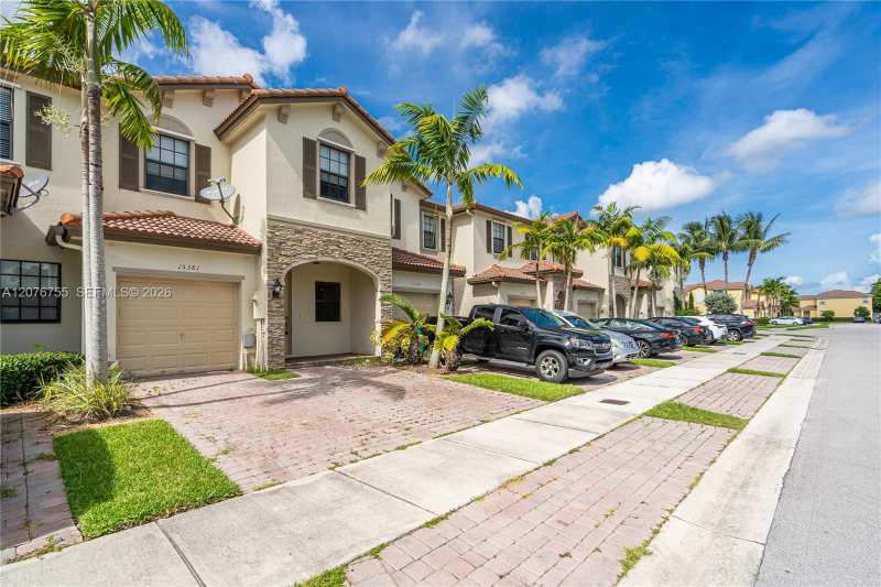15381 SW 119th Ln # 15381, Miami FL 33196