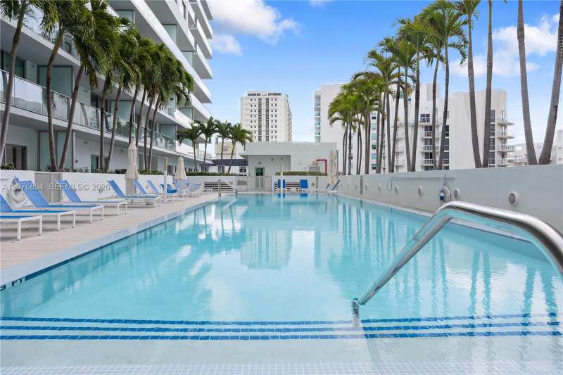 1600 SW 1st Ave # 704, Miami FL 33129