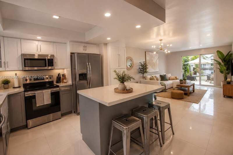2117 NE 123rd St, North Miami FL 33181