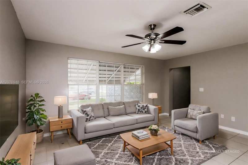 3430 N 72nd Ter, Hollywood FL 33024