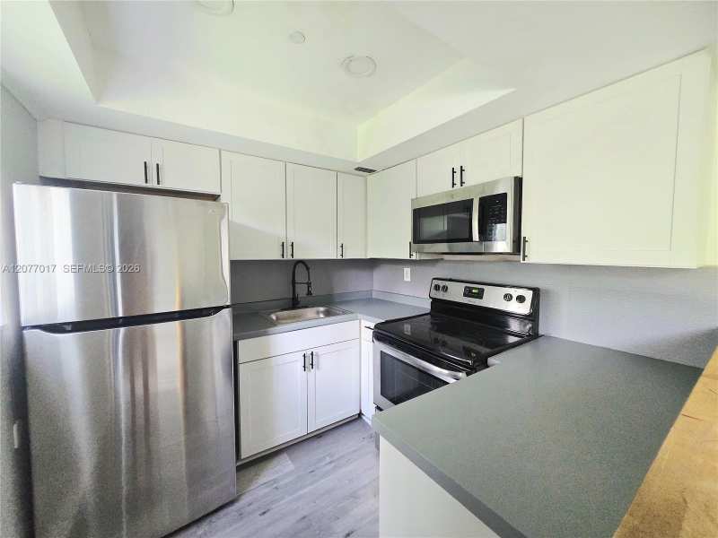 335 SW 20th St # 5, Fort Lauderdale FL 33315
