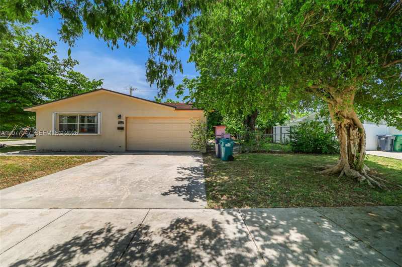 9354 Caribbean Blvd, Cutler Bay FL 33189