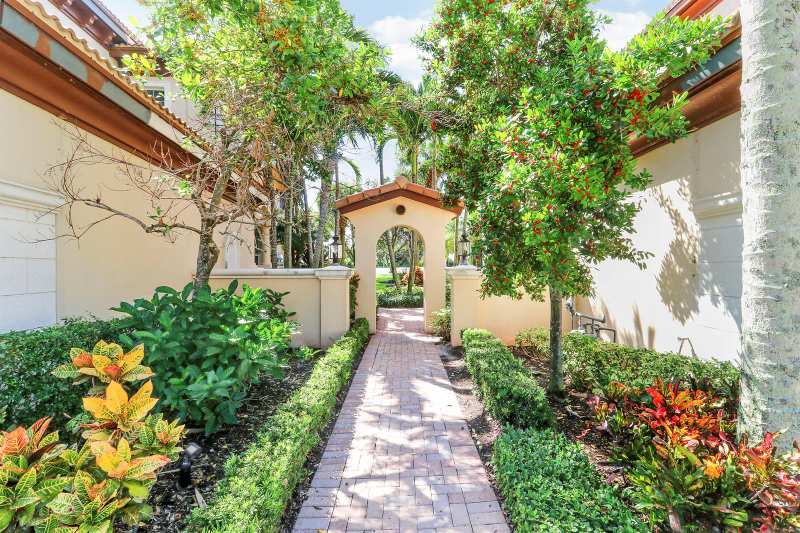 230 Tresana Boulevard # 62, Jupiter FL 33478