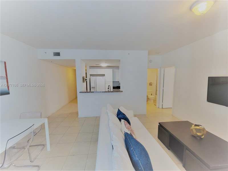 185 SE 14th Ter # 1101, Miami FL 33131
