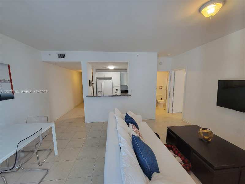 185 SE 14th Ter # 1101, Miami FL 33131