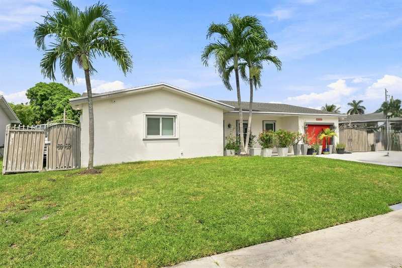 16820 SW 108th Avenue, Miami FL 33157